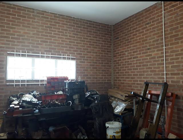 190M² WAREHOUSE TO LET IN SEBENZA